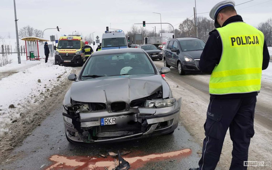 Krosno. Kolizja na Korczyńskiej przy nowej sygnalizacji świetlnej