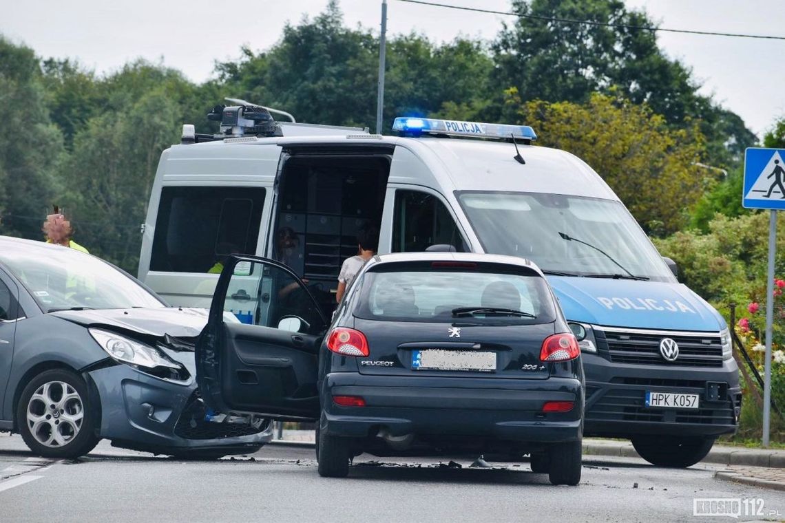 Krosno. Kolizja na skrzyżowaniu Wieniawskiego i Chopina [AKTUALIZACJA]