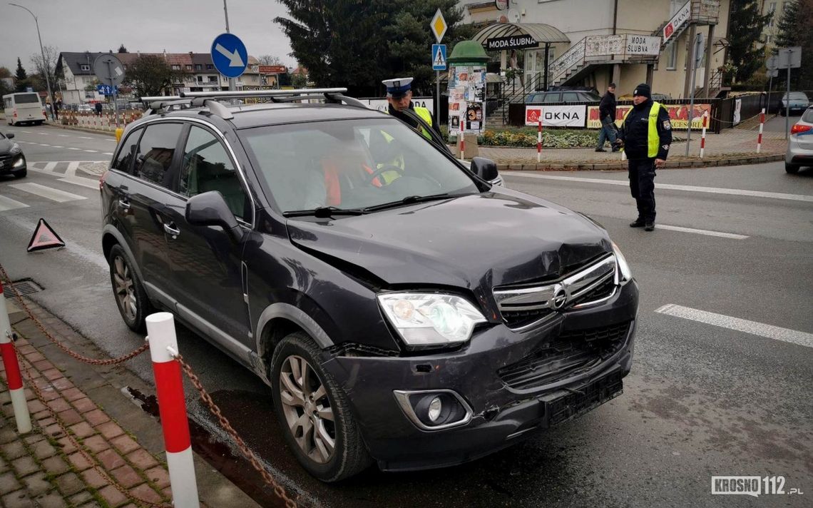 ? Krosno. Kolizja Opla i Volkswagena na Lwowskiej