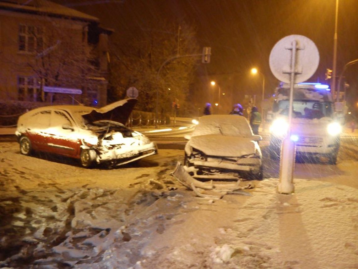 Krosno: Kolizja pod bazą strażaków