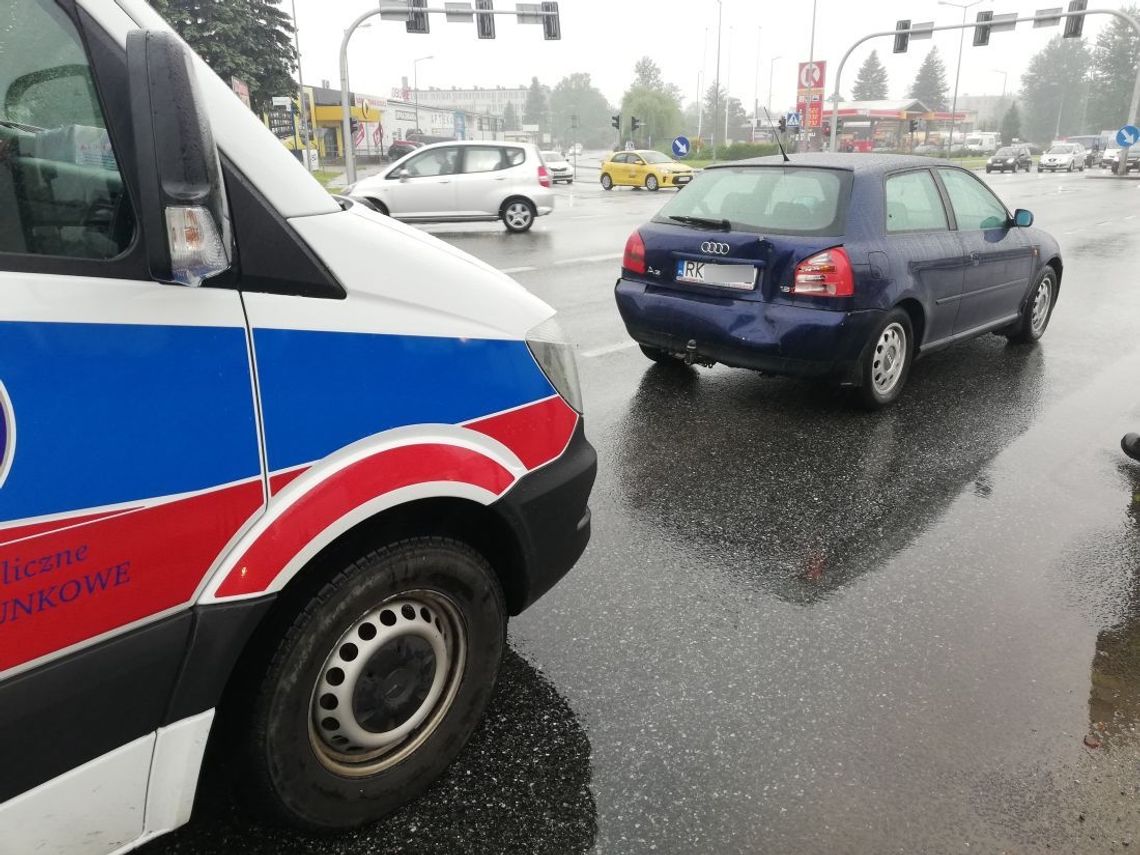 KROSNO: Kolizja z tirem na Podkarpackiej