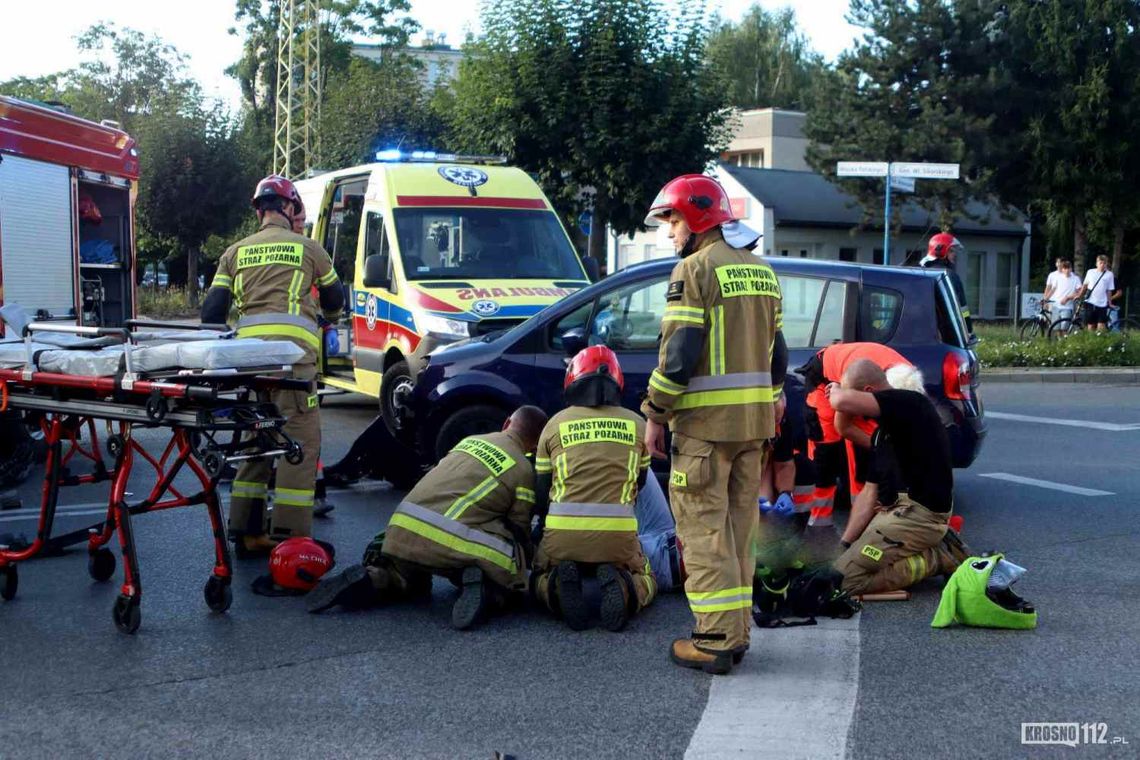 Krosno. Motocyklista ranny po zderzeniu z samochodem [AKTUALIZACJA]