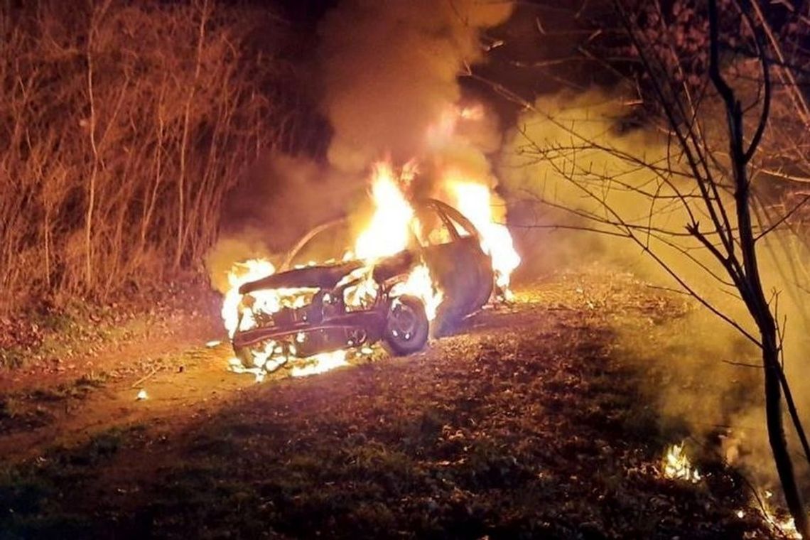 ? Krosno. Na ul. Kuklińskiego spłonął samochód