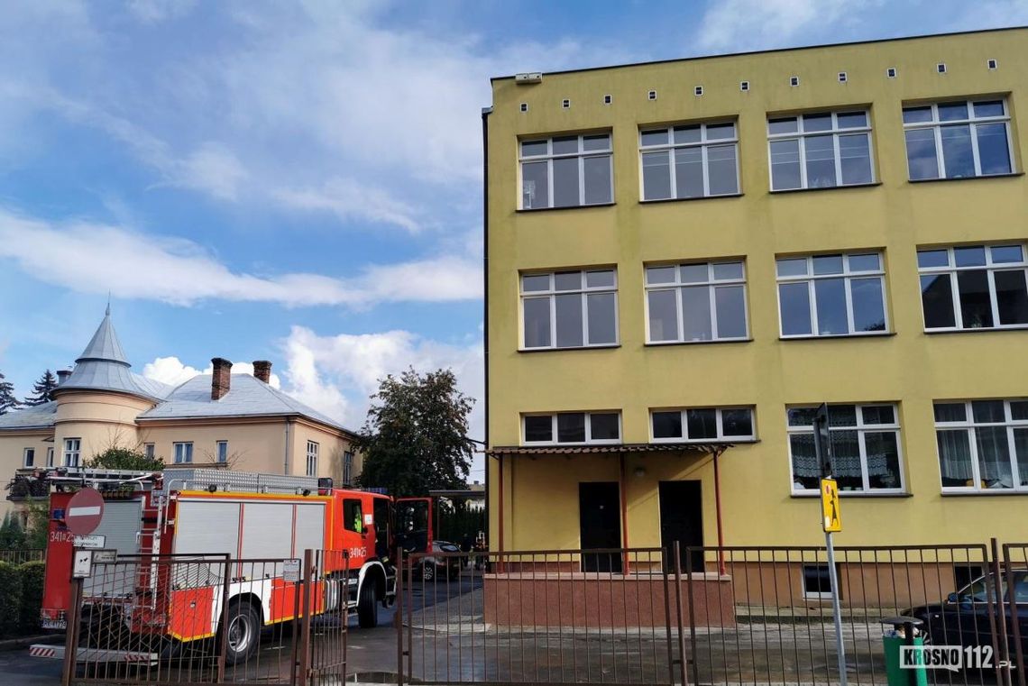 ? Krosno. Nieznana substancja w szkole. Ewakuowano uczniów /AKTUALIZACJA