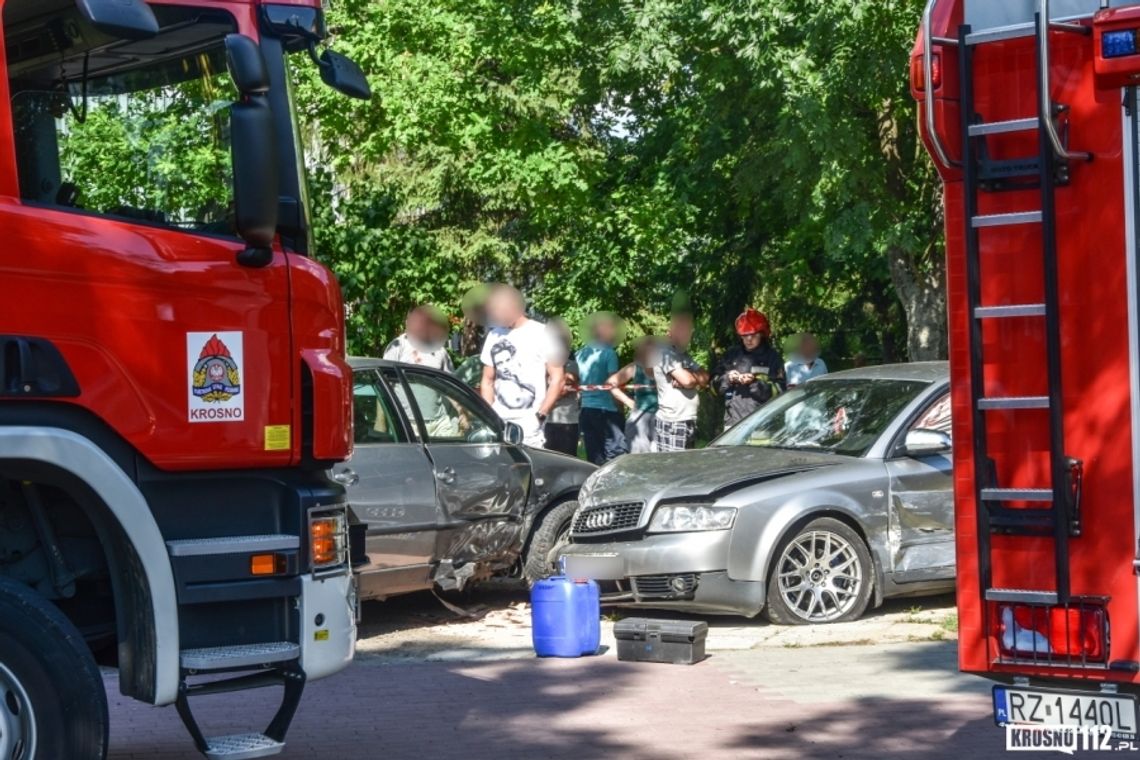 Krosno: Pięć samochodów uszkodzonych w kolizji