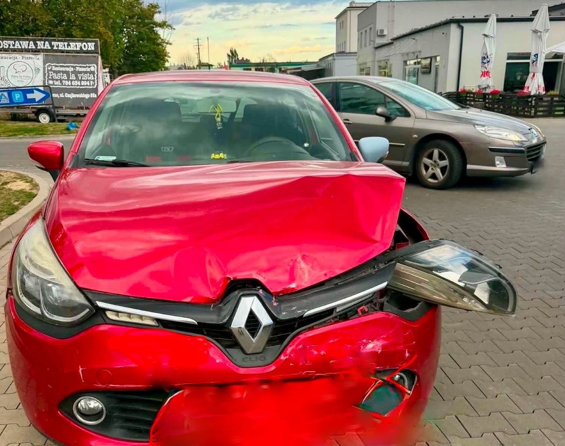Krosno. Pijana 46-latka w BMW spowodowała kolizję i odjechała Krosno. Pijana 46-latka w BMW spowodowała kolizję i odjechała