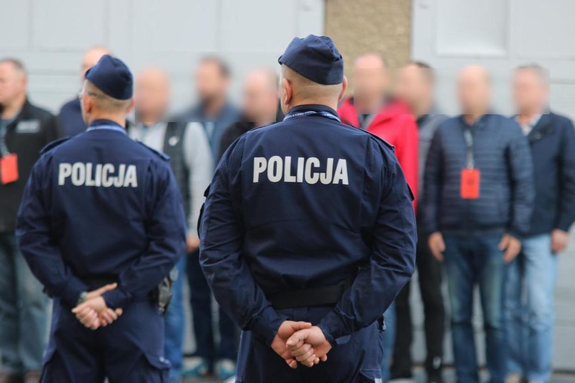 Krosno. Policyjne ćwiczenia na wypadek zagrożenia bezpieczeństwa państwa