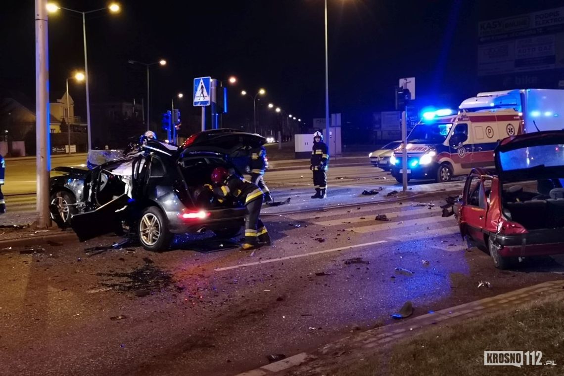 KROSNO: Poważny wypadek na skrzyżowaniu