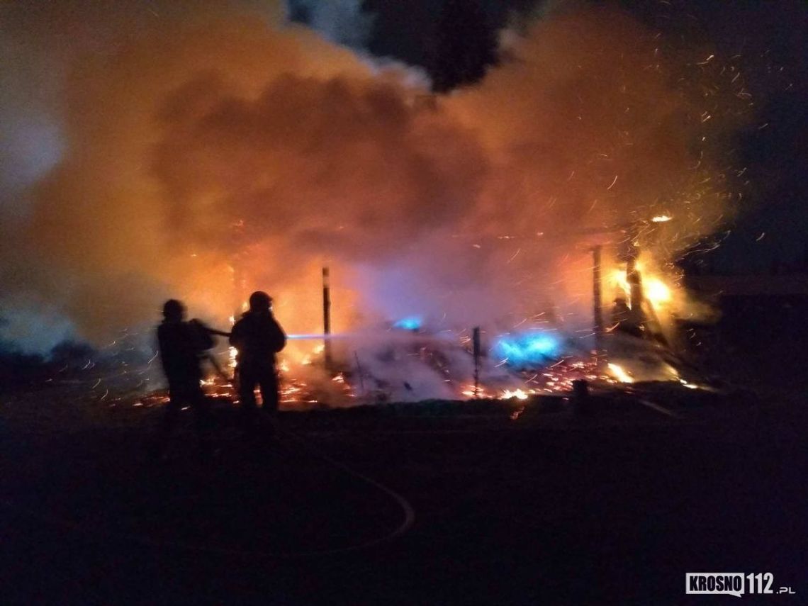 KROSNO: Pożar budynku w wigilijny wieczór