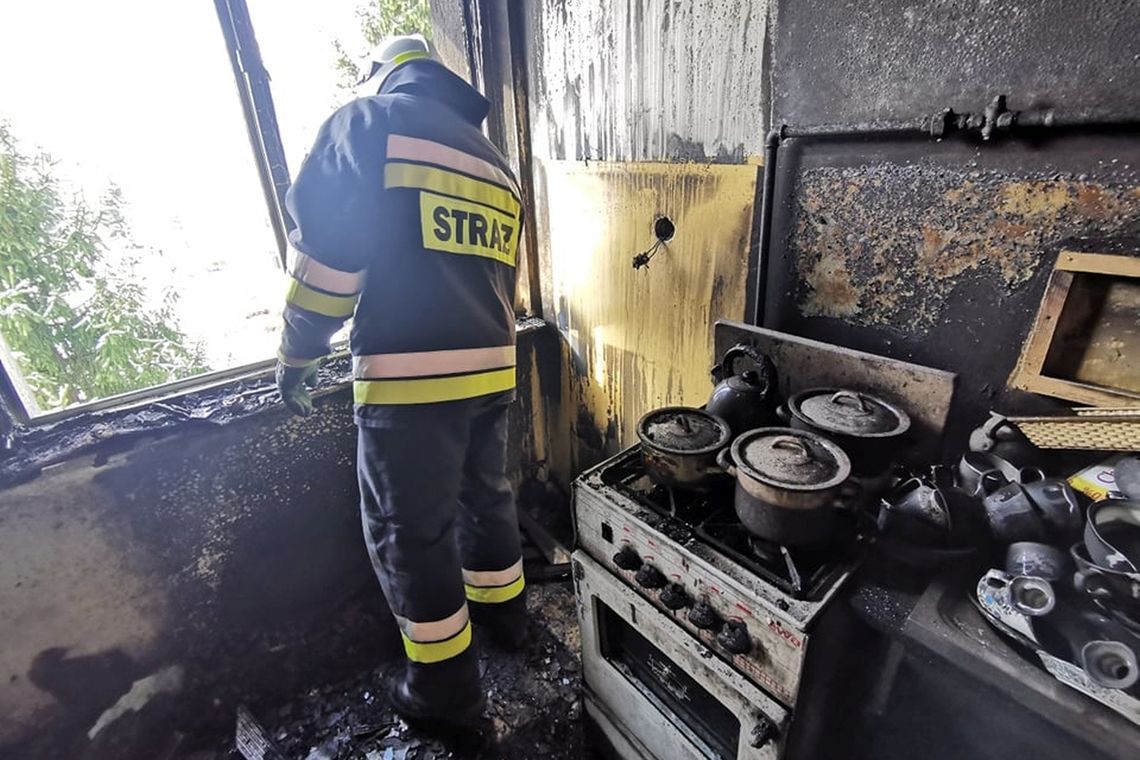 ? Krosno: Pożar mieszkania w bloku przy ul. Mickiewicza [AKTUALIZACJA]