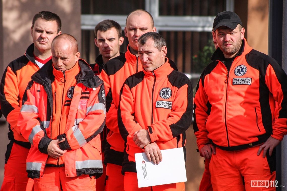 KROSNO: Ratownicy medyczni rozpoczynają protest