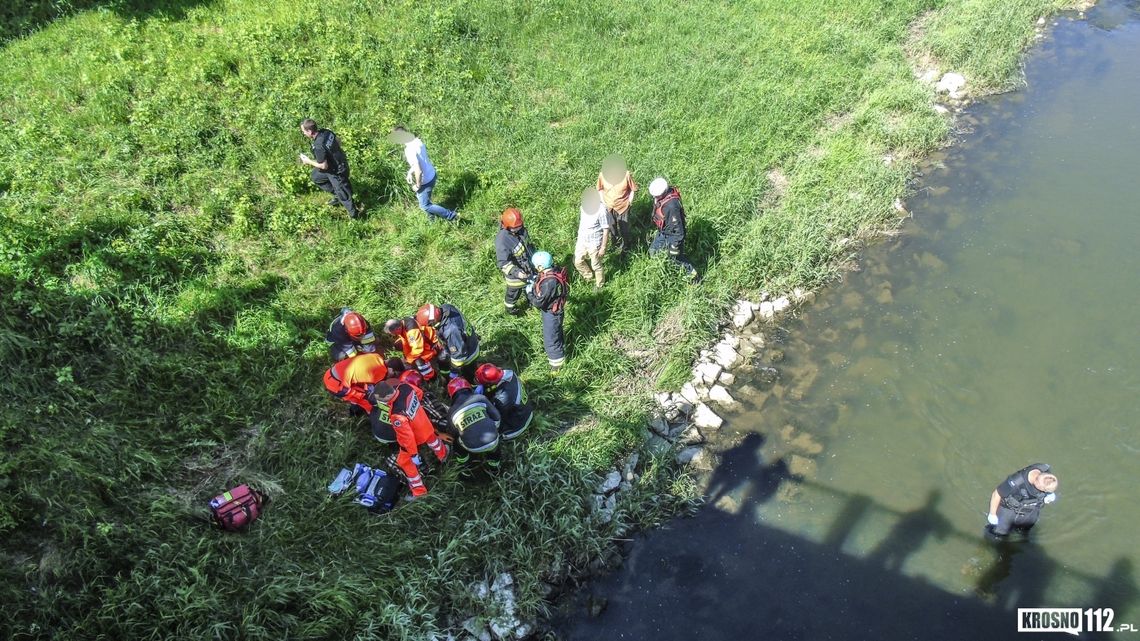Krosno: Skoczył z mostu, bo wcześniej miał kolizję