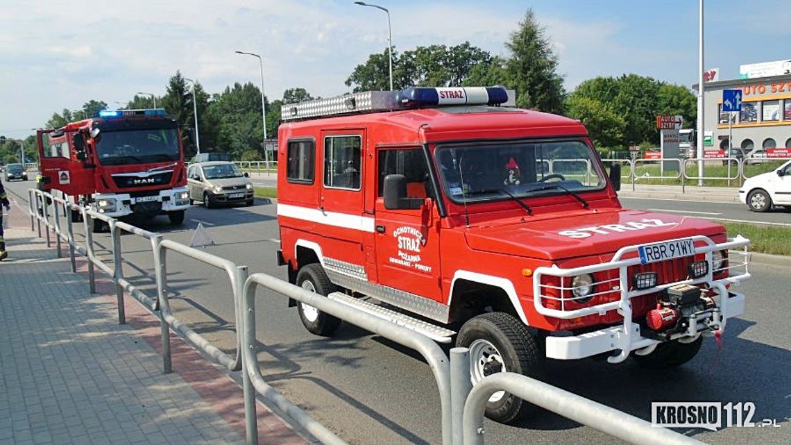 Krosno: Strażacy najechali na kolizję drogową