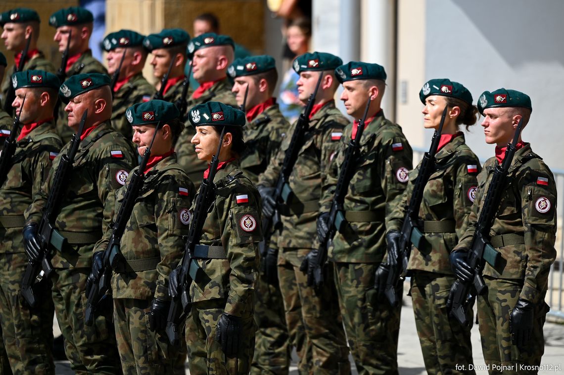 Krosno uczciło Święto Wojska Polskiego [ZDJĘCIA]