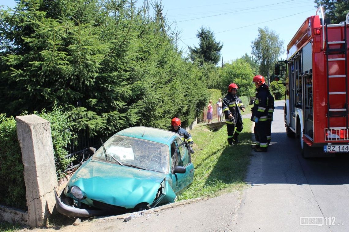 KROSNO: Wjechał Toyotą do rowu i... zniknął