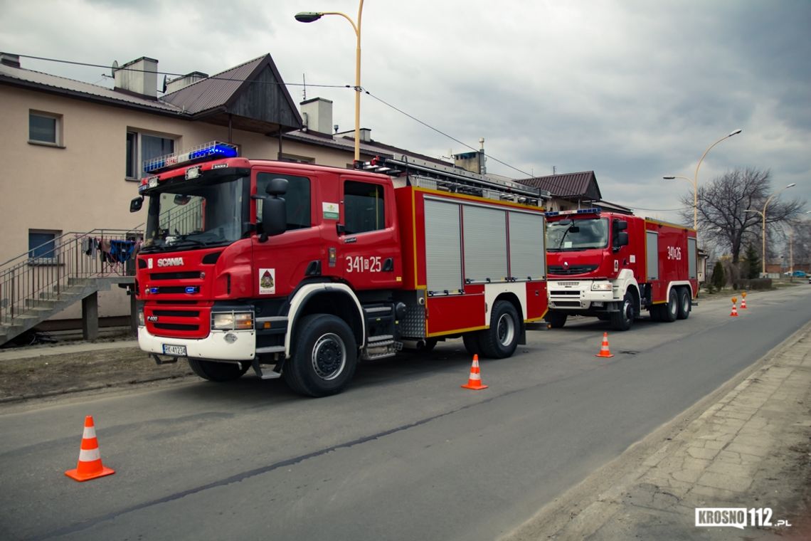 KROSNO: Zadymienie w budynku socjalnym przy ul. Okulickiego