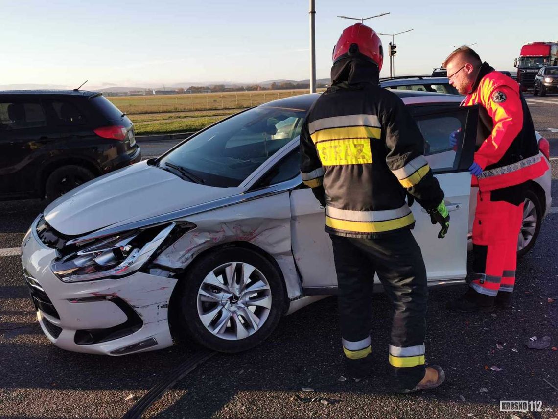 Krosno. Zderzenie audi i citroena na DK28 [AKTUALIZACJA] [APEL POLICJI]