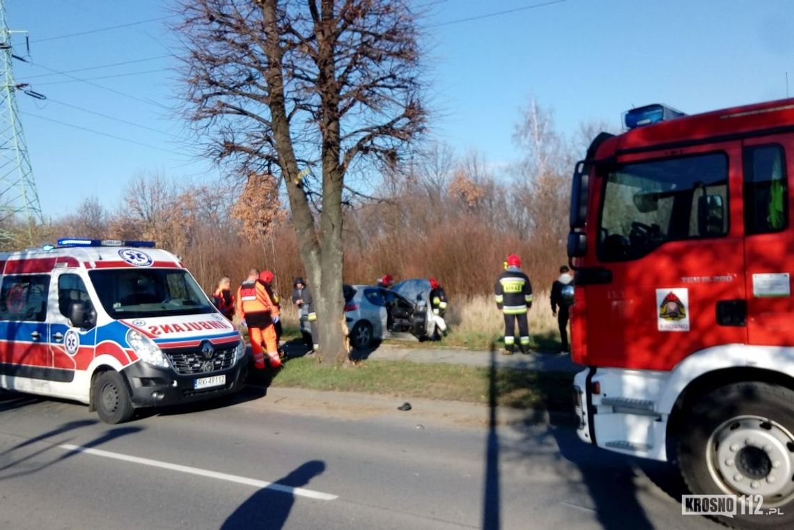 KROSNO: Zderzenie dwóch osobówek na Tysiąclecia