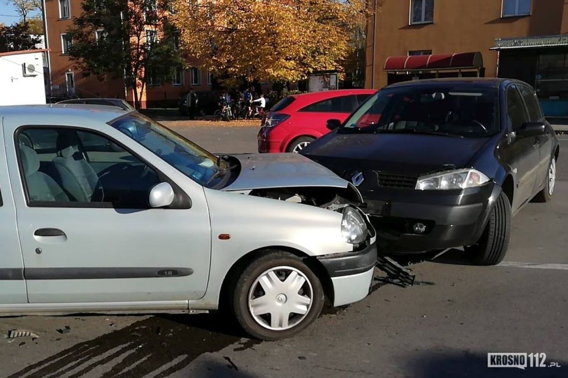 KROSNO: Zderzenie Renault Megane i Renault Clio