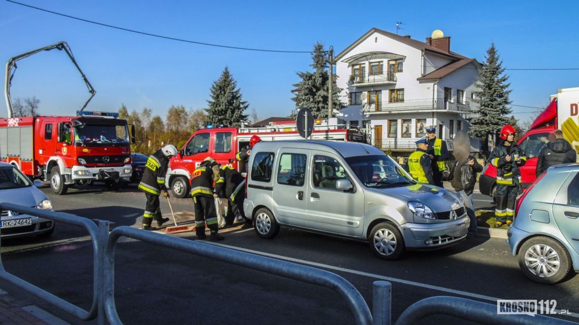 Krosno: Zderzenie trzech samochodów na alei Jana Pawła II