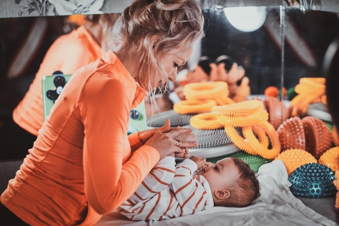 Kurs terapii sensorycznej - sprawdź, dlaczego warto podnosić swoje kompetencje Kurs terapii sensorycznej - sprawdź, dlaczego warto podnosić swoje kompetencje