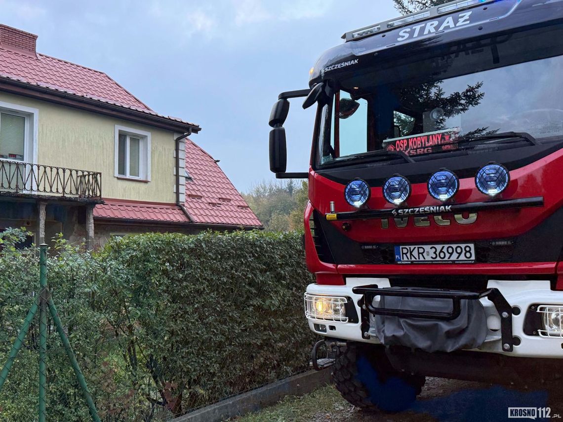 Łęki Dukielskie. Strażacy poderwani po zgłoszeniu o pożarze domu