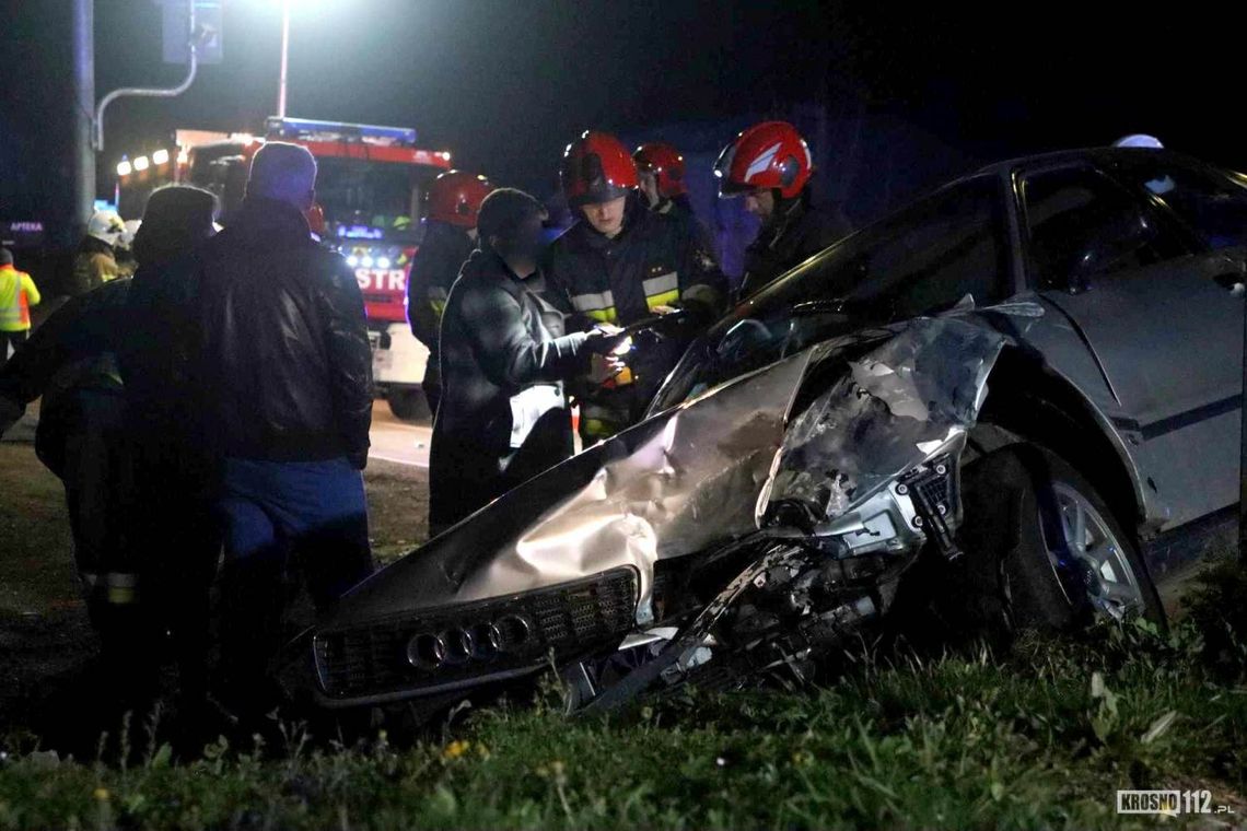 Łęki Dukielskie. Zderzenie dwóch samochodów przy remizie [AKTUALIZACJA]