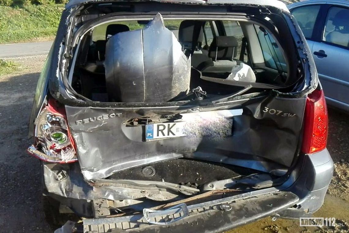 ŁĘŻANY: Zderzenie Jeep'a i Peugeota