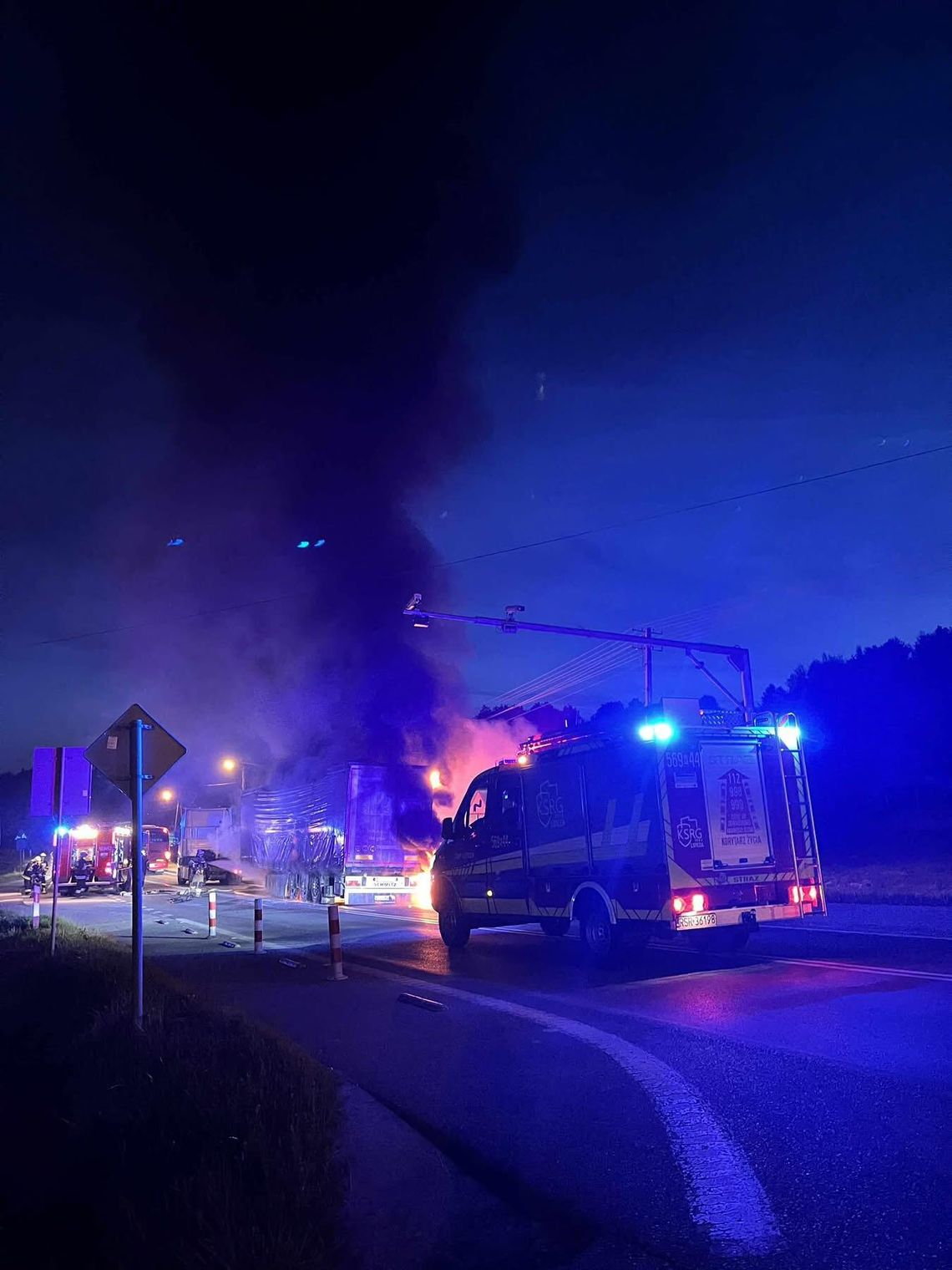 Lutcza. Pożar naczepy na DK19