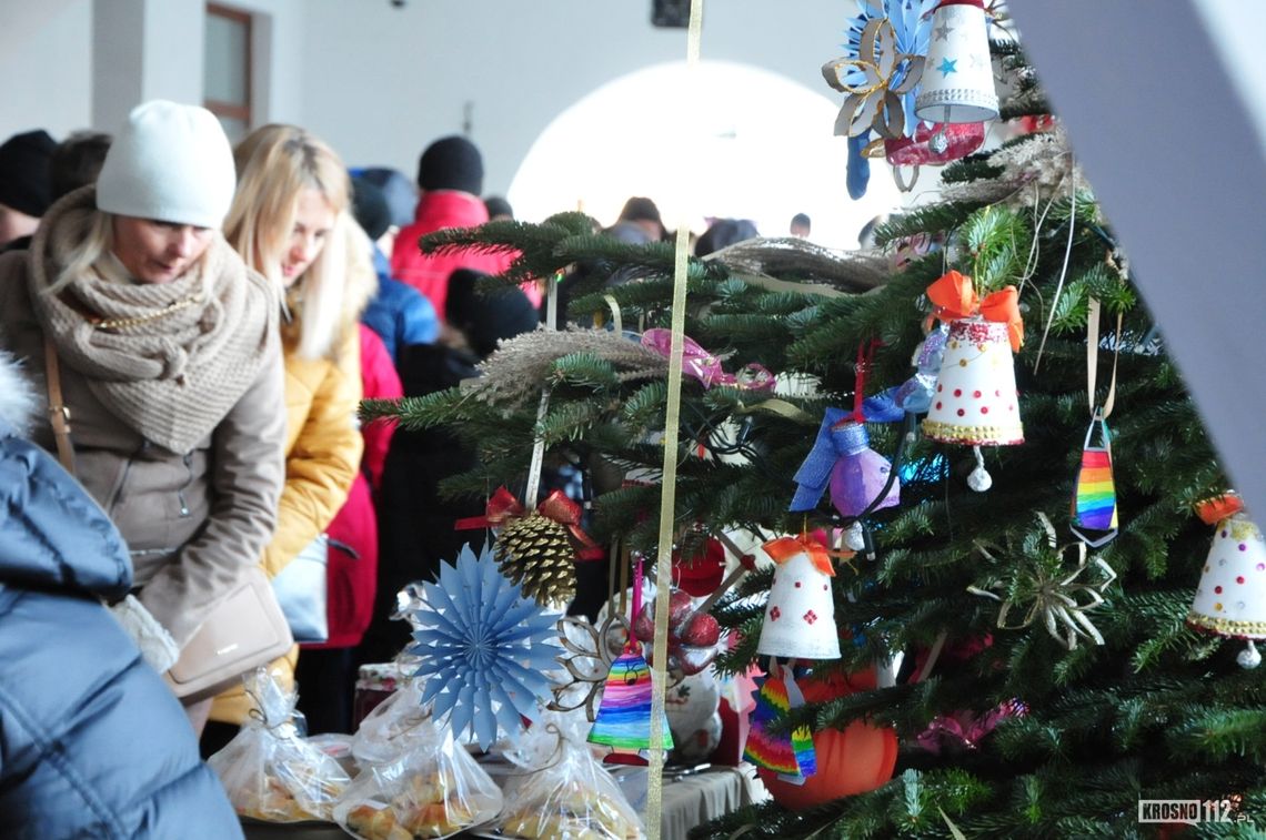 Magia świąt na Rynku w Krośnie. Fundacja GraTy zaprasza na Jarmark Świąteczny