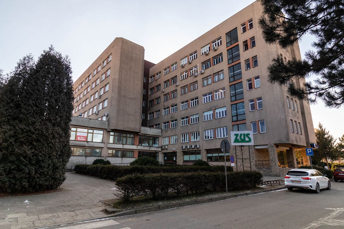 Maturzyści tracą status ucznia. ZUS ostrzega