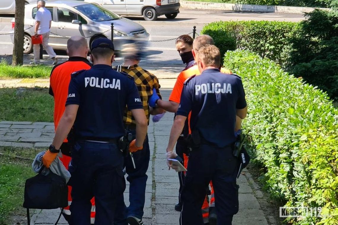 Mężczyzna z nożem w budynku Poczty Polskiej [AKTUALIZACJA]