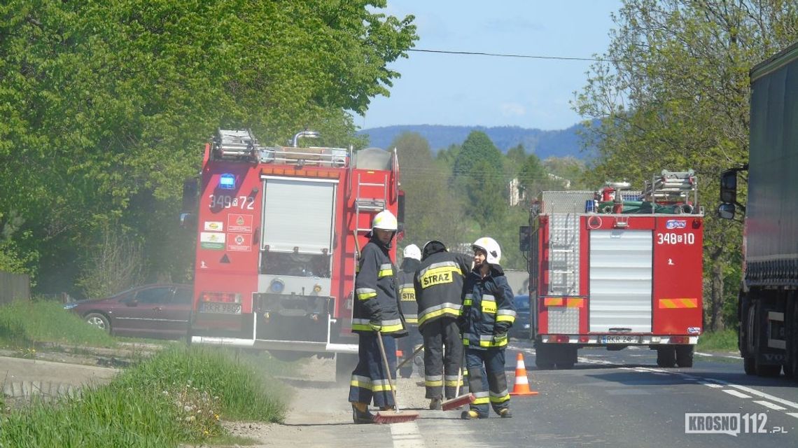 Miejsce Piastowe: Rozsypany beton i duże utrudnienia dla kierowców