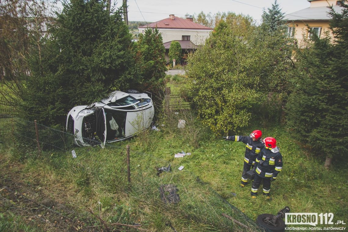 MIEJSCE PIASTOWE: Samochód spadł ze skarpy