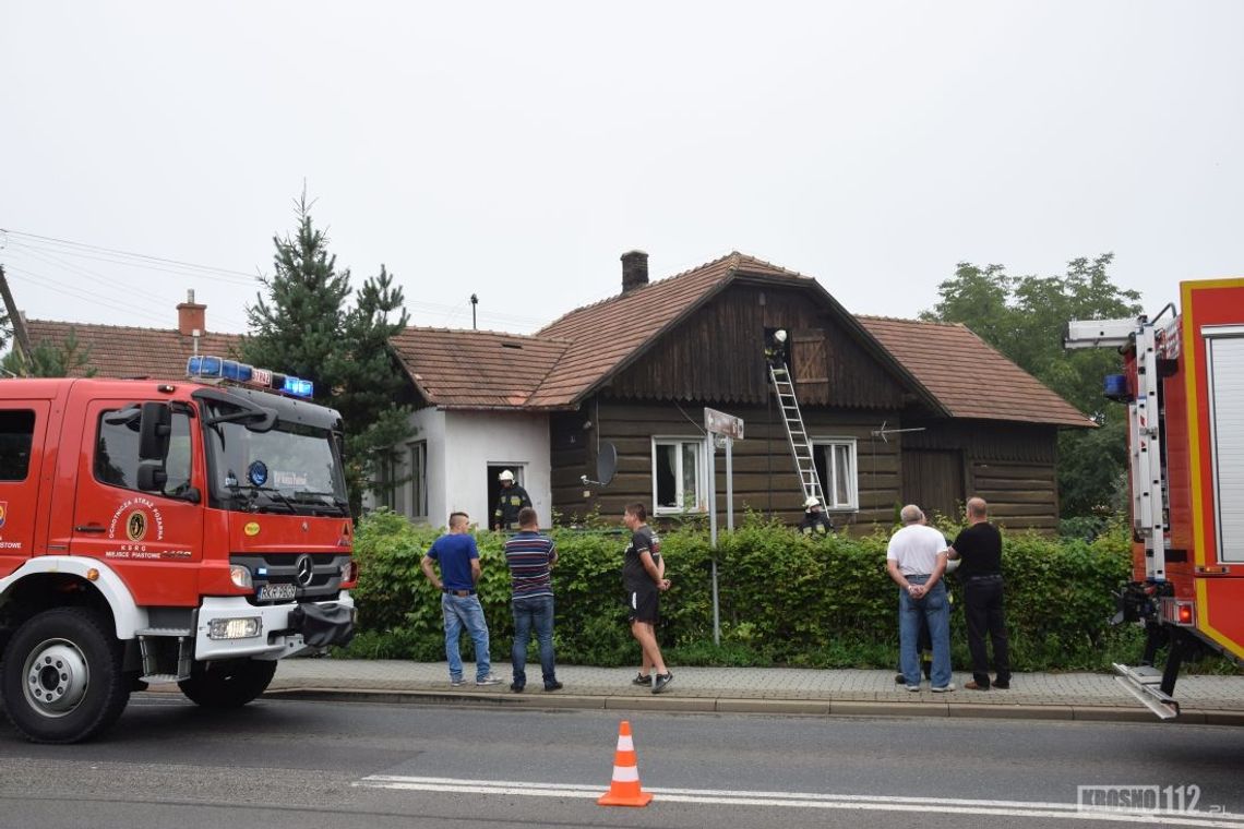MIEJSCE PIASTOWE: Zadymienie w drewnianym budynku