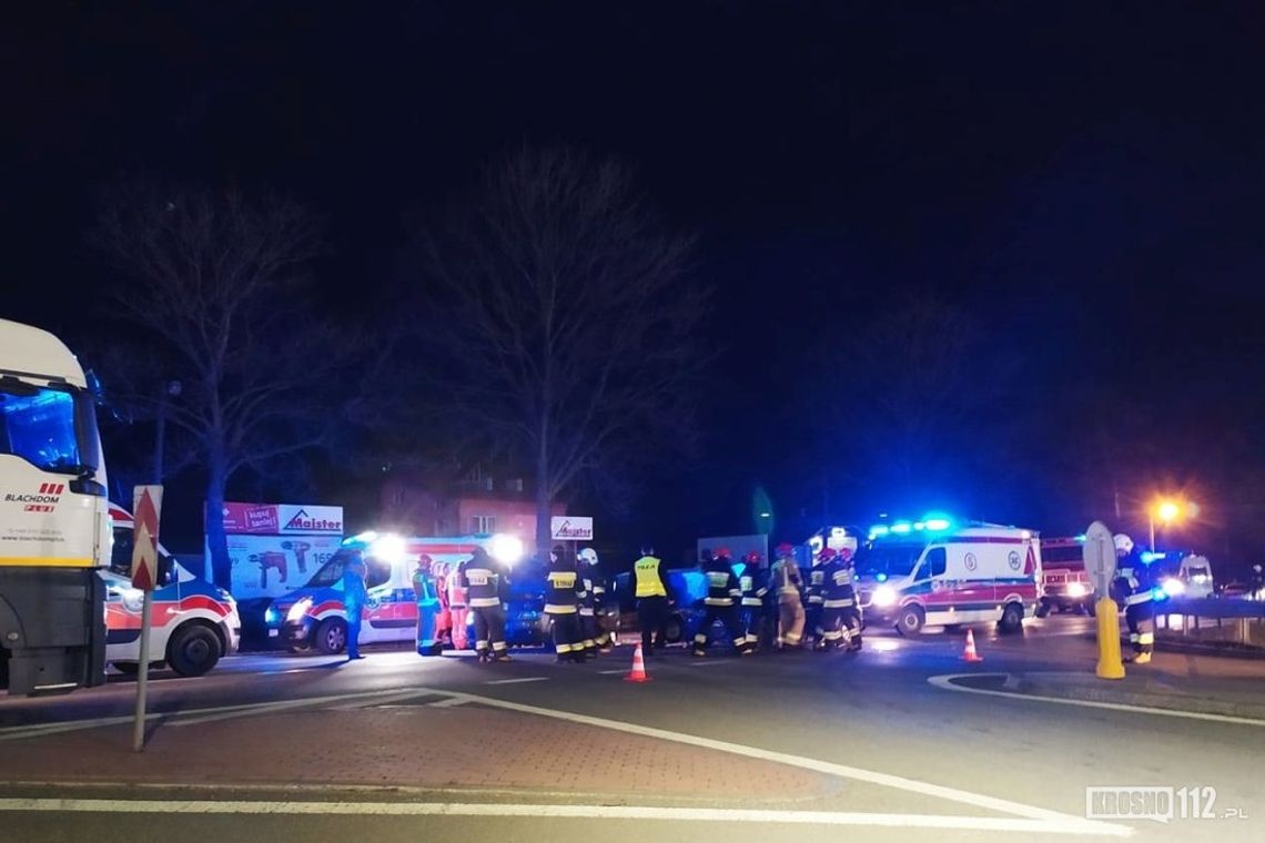 MIEJSCE PIASTOWE: Zderzenie dwóch samochodów na DK28