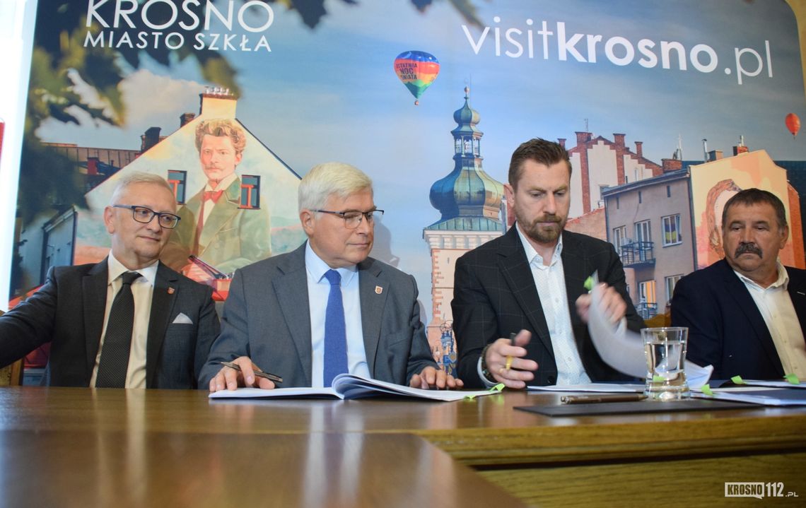 MKS Krosno będzie mieć nowe autobusy elektryczne. Umowa podpisana