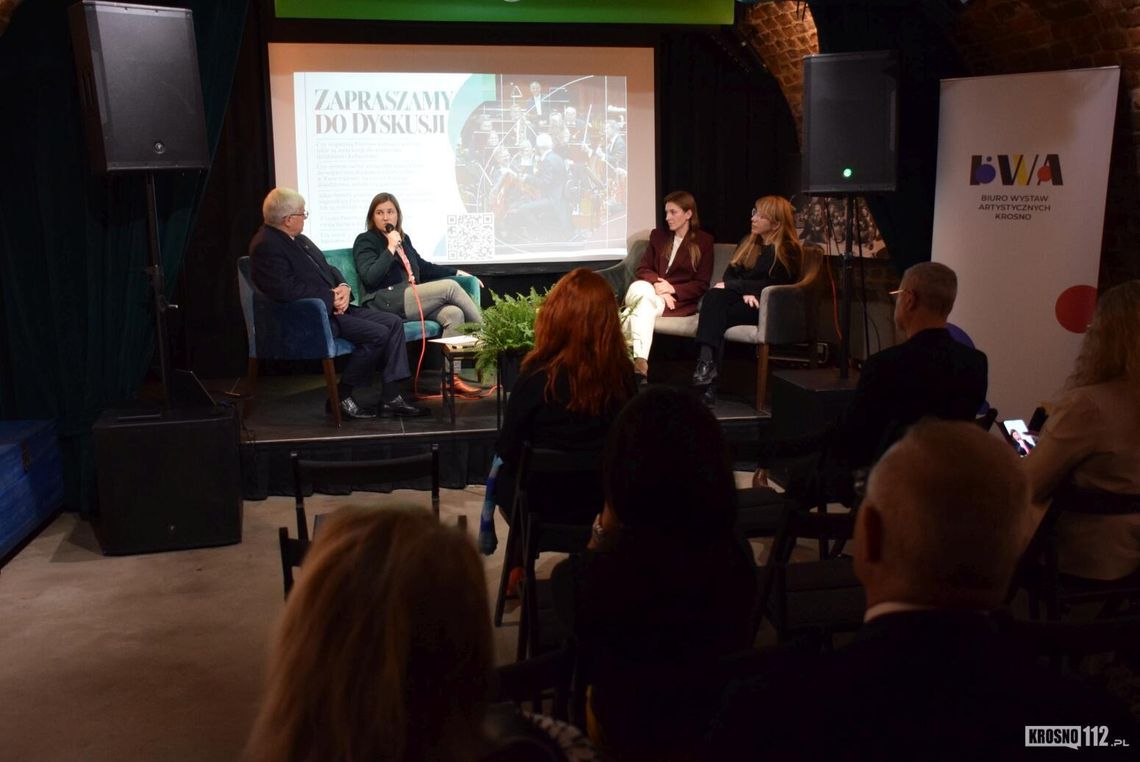Mniej formalności, więcej wsparcia dla kultury. Debata w Krośnie Mniej formalności, więcej wsparcia dla kultury. Debata w Krośnie