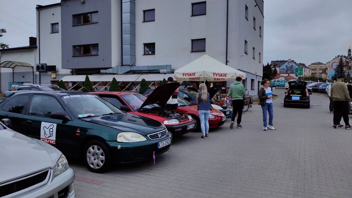 "Moto Na Cztery Łapy” w Krośnie. Motoryzacyjny zlot pomoże zwierzętom "Moto Na Cztery Łapy” w Krośnie. Motoryzacyjny zlot pomoże zwierzętom