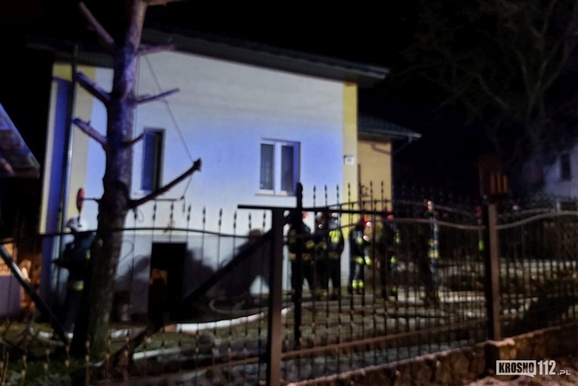 NADOLE: Pożar kotłowni w jednym z domów. Jedna osoba w szpitalu