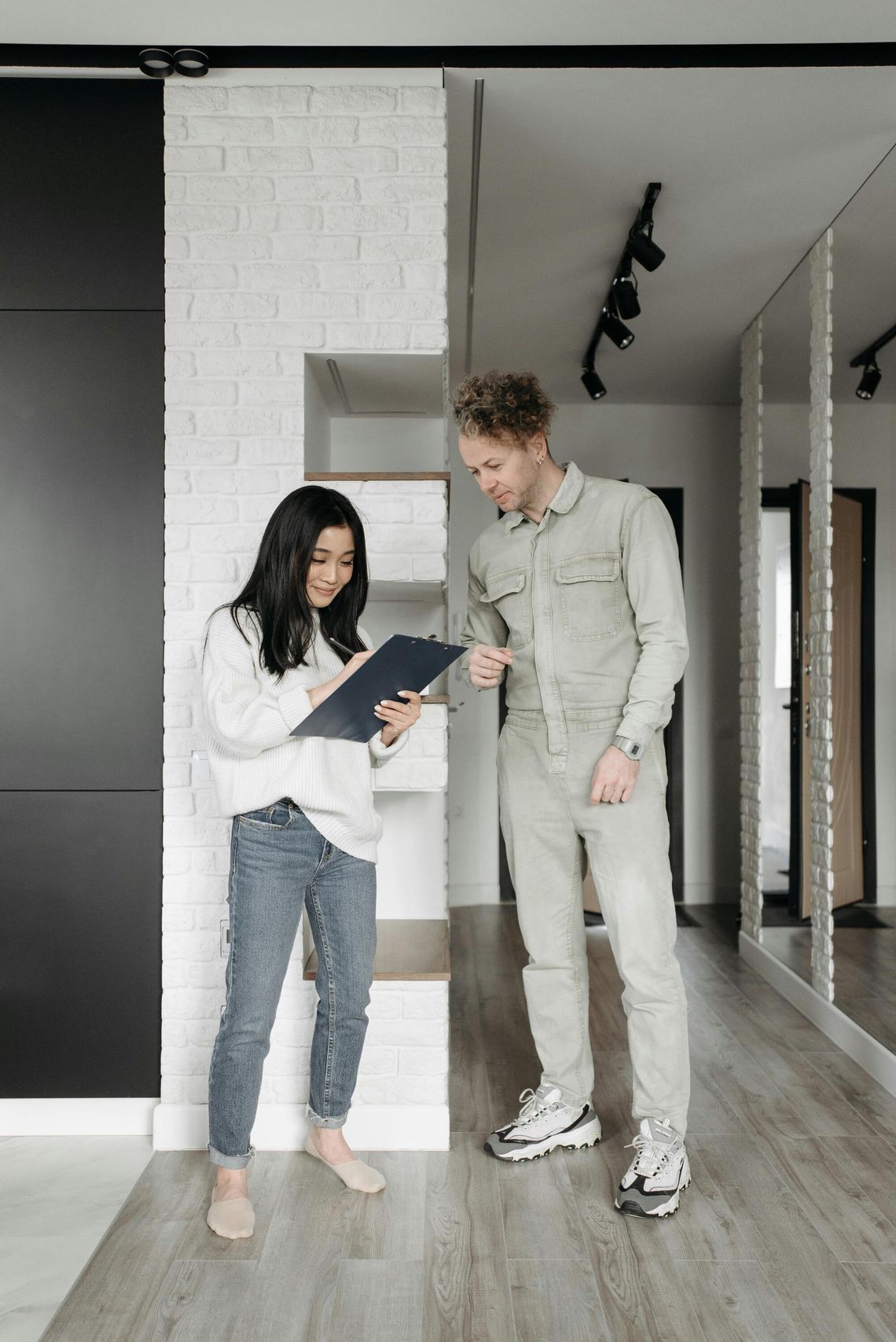 Najczęstsze błędy przy odbiorze mieszkania - co sprawdzić, zanim podpiszesz protokół?