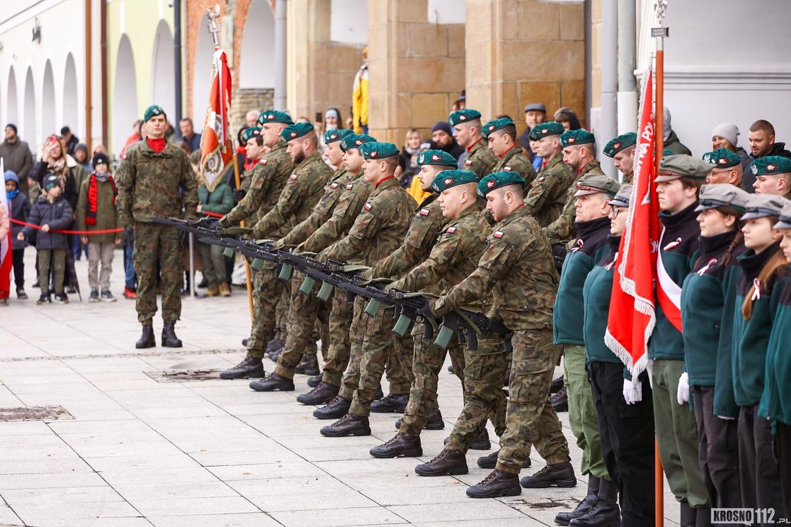 Narodowe Święto Niepodległości w Krośnie. Wspólne świętowanie i hołd dla Ojczyzny