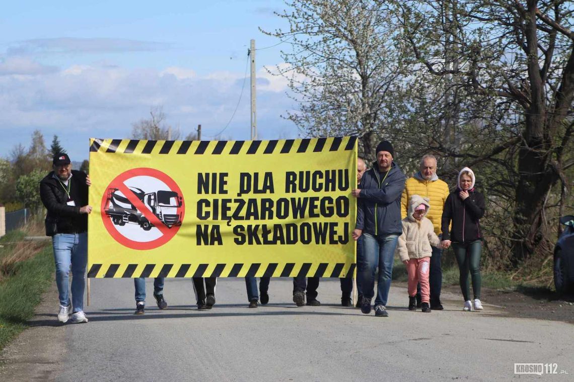 "Nie dla ruchu ciężarowego na Składowej". Mieszkańcy protestowali