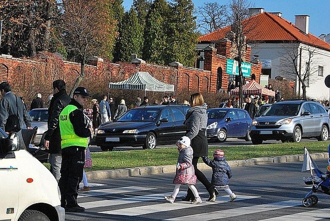 Niebawem Wszystkich Świętych - zadbajcie o bezpieczeństwo