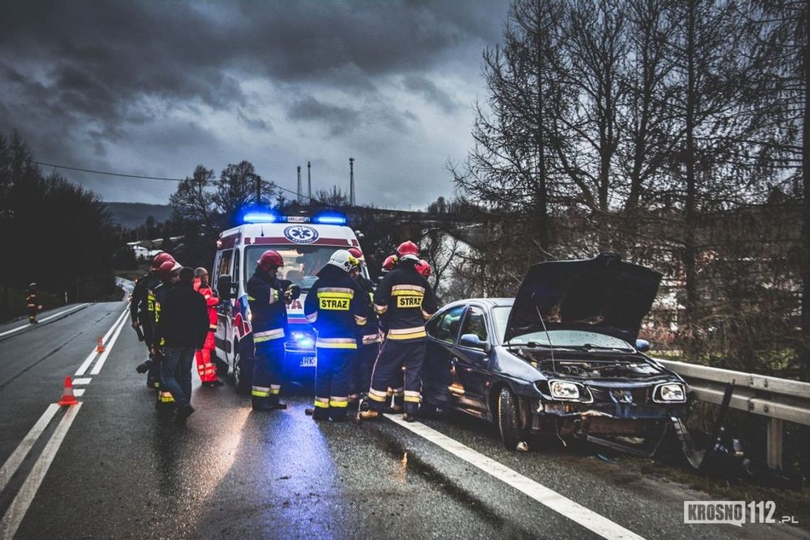 Niespokojna Wigilia na drogach. Kolizje w Cergowej i Krośnie