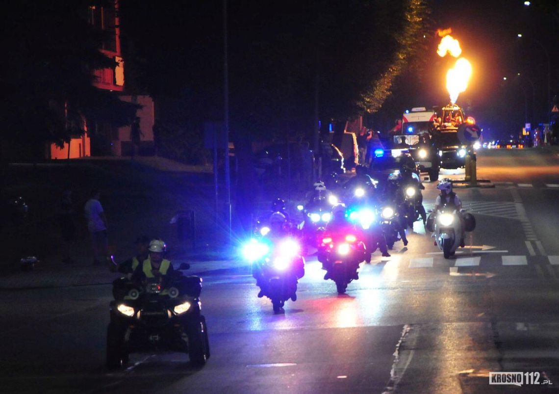 Nocna Jazda Ratowników dla Hani. Utrudnienia w Jedliczu, Dobieszynie i Krośnie