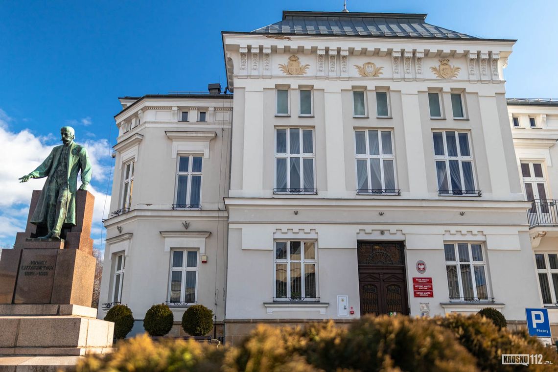 Nocna sprzedaż alkoholu w Krośnie. Powstał kolejny projekt uchwały, by ją ograniczyć Nocna sprzedaż alkoholu w Krośnie. Powstał kolejny projekt uchwały, by ją ograniczyć