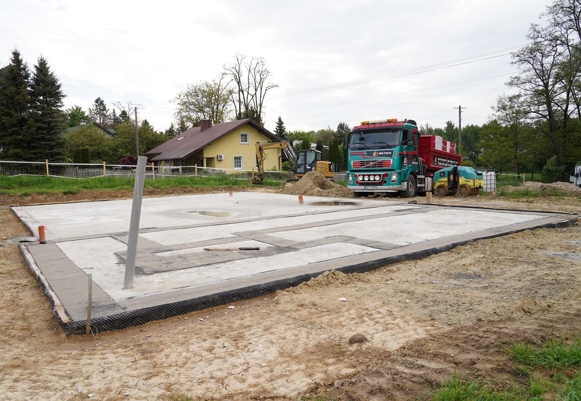 Nowa remiza OSP w Potoku powstaje zgodnie z planem