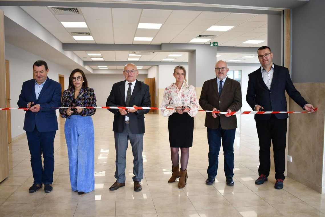 Nowa sala konferencyjna i biura w Starostwie Powiatowym w Krośnie Nowa sala konferencyjna i biura w Starostwie Powiatowym w Krośnie