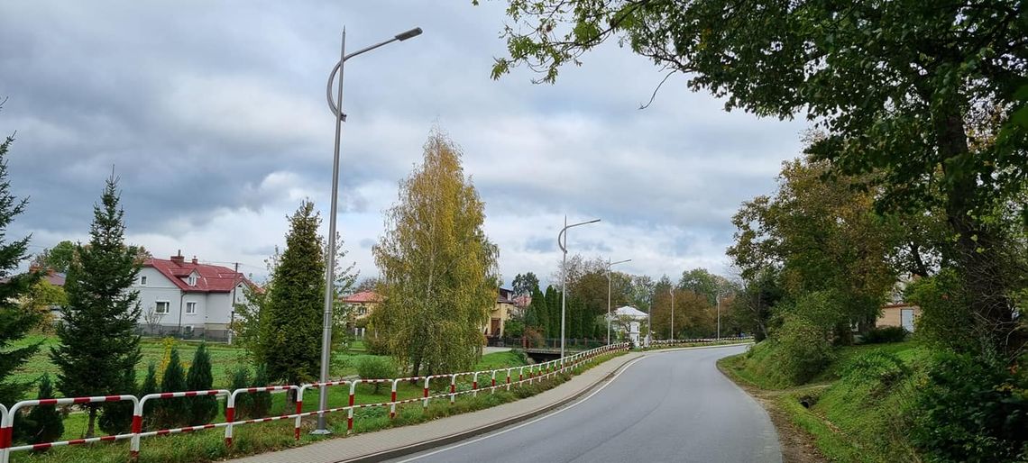 Nowe oświetlenie drogi prowadzącej do Iwonicza-Zdroju. Jest jaśniej i bezpieczniej